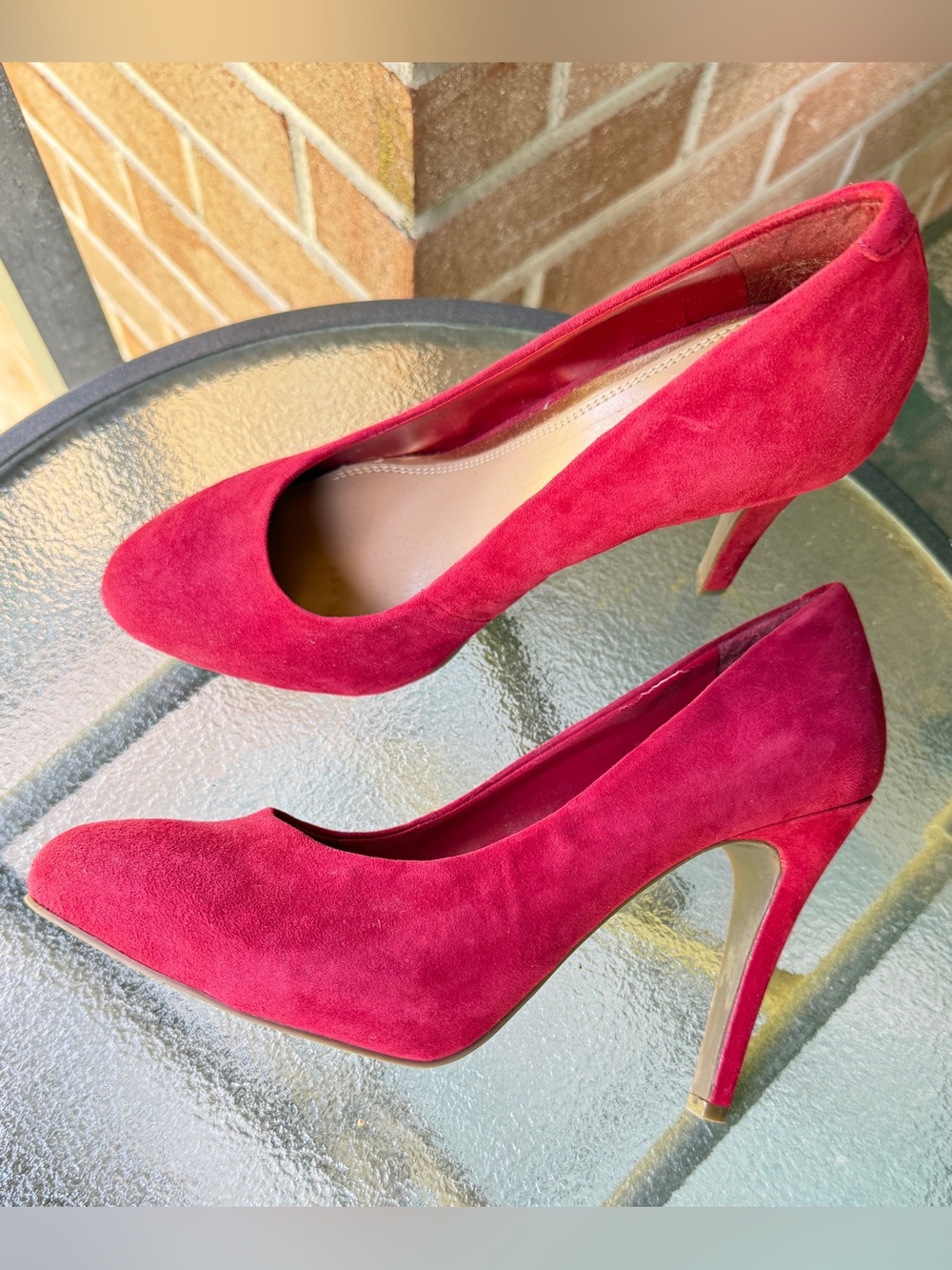 Red Jessica Simpson heels